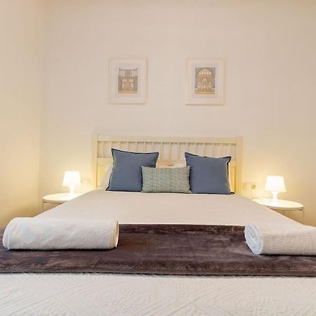 Triana Alfareria Suites By Valcambre Sevilla Bagian luar foto