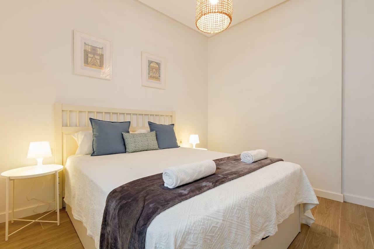 Triana Alfareria Suites By Valcambre Sevilla Bagian luar foto