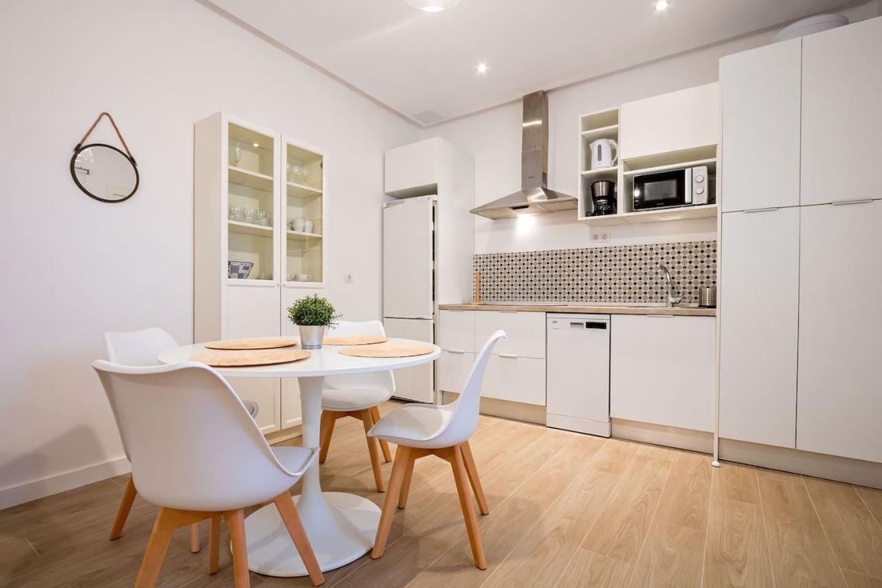 Triana Alfareria Suites By Valcambre Sevilla Bagian luar foto