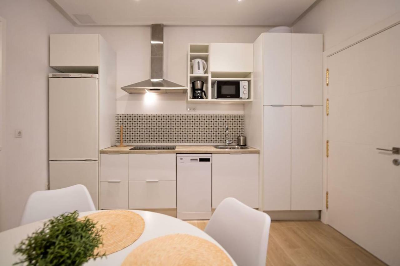 Triana Alfareria Suites By Valcambre Sevilla Bagian luar foto