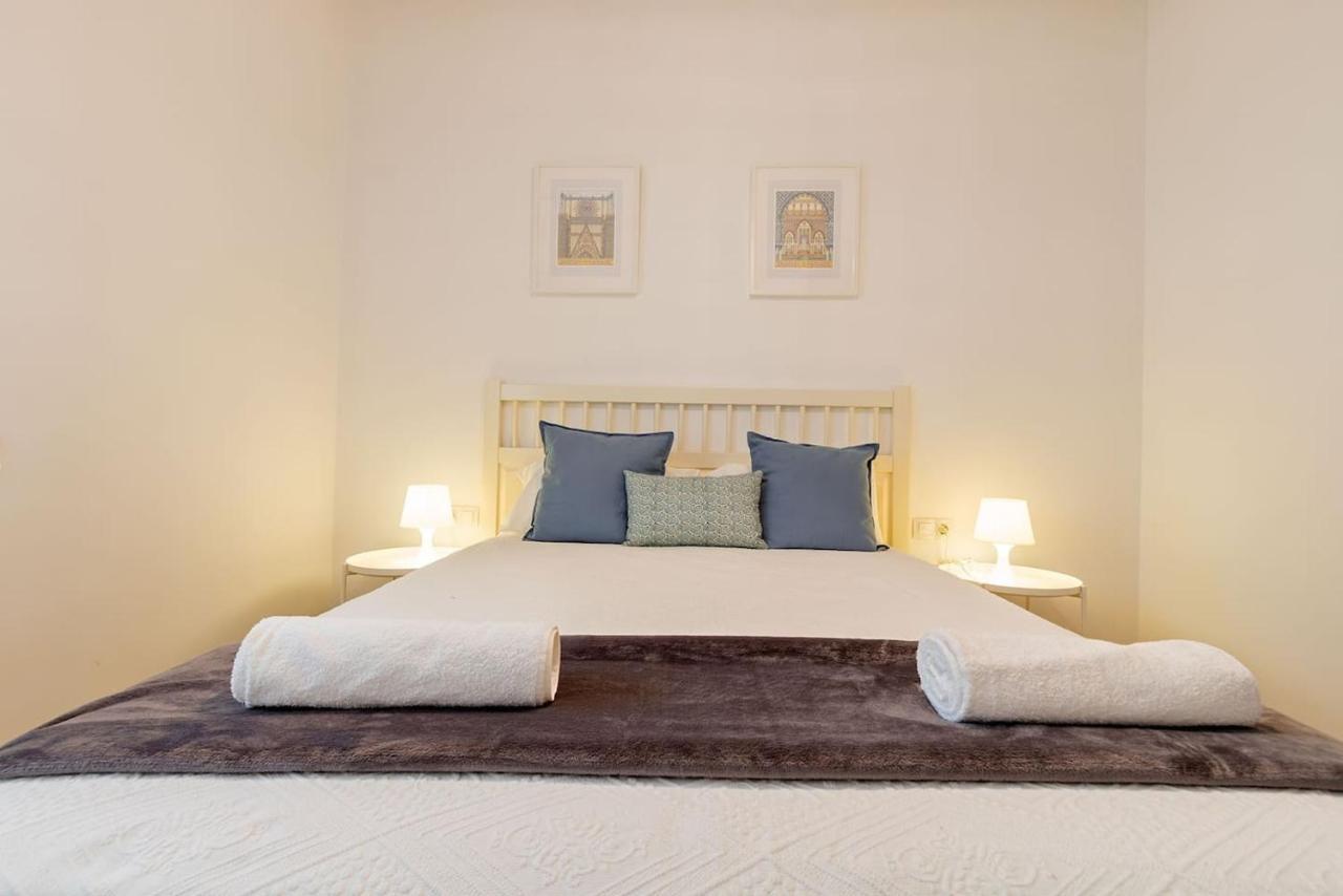Triana Alfareria Suites By Valcambre Sevilla Bagian luar foto