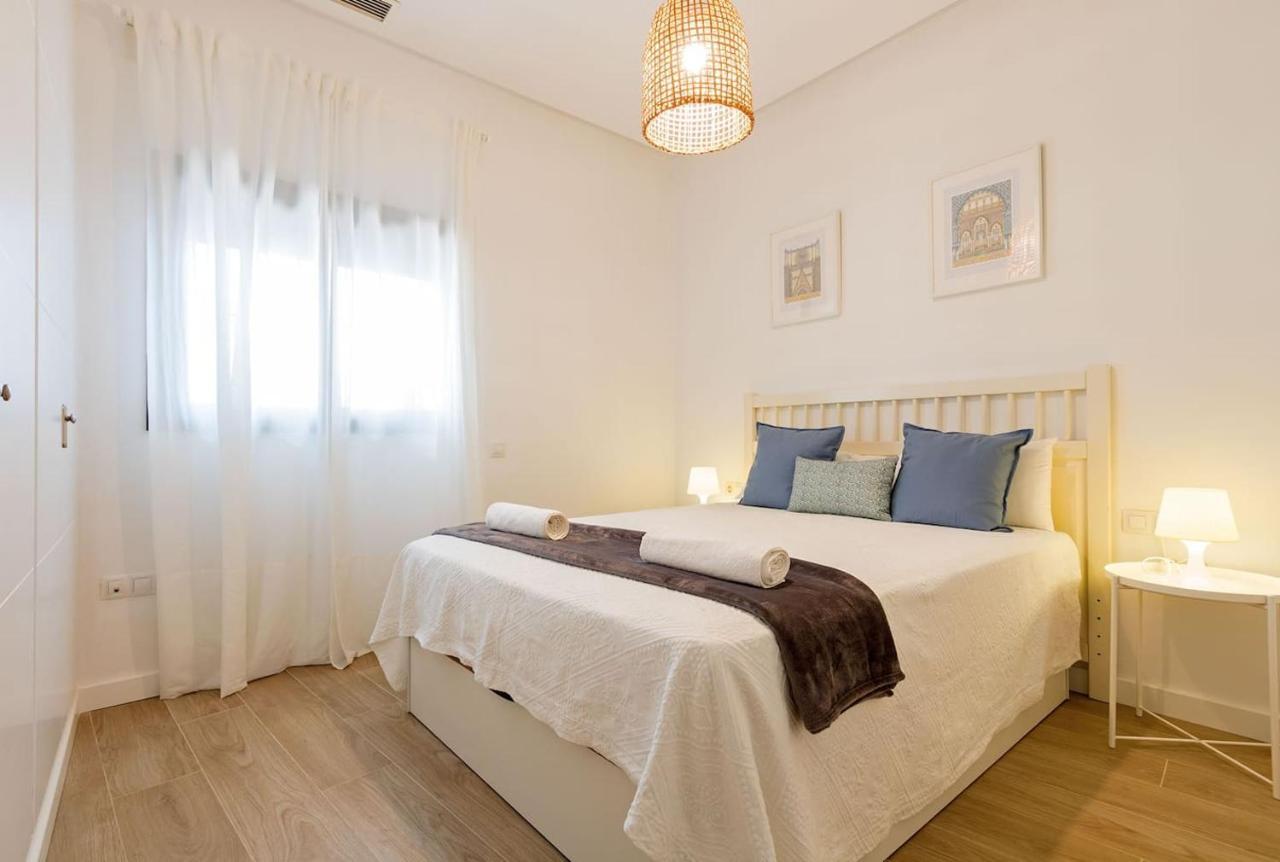 Triana Alfareria Suites By Valcambre Sevilla Bagian luar foto